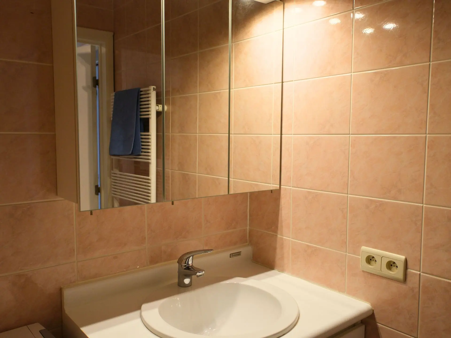 Salle de douche de l'appartement vue mer à coxyde